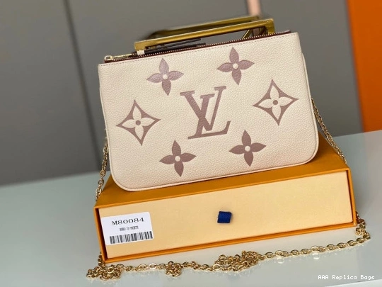 Aaa replica ru VUITTON LOUIS POCHETTE ZIP DOUBLE 0823